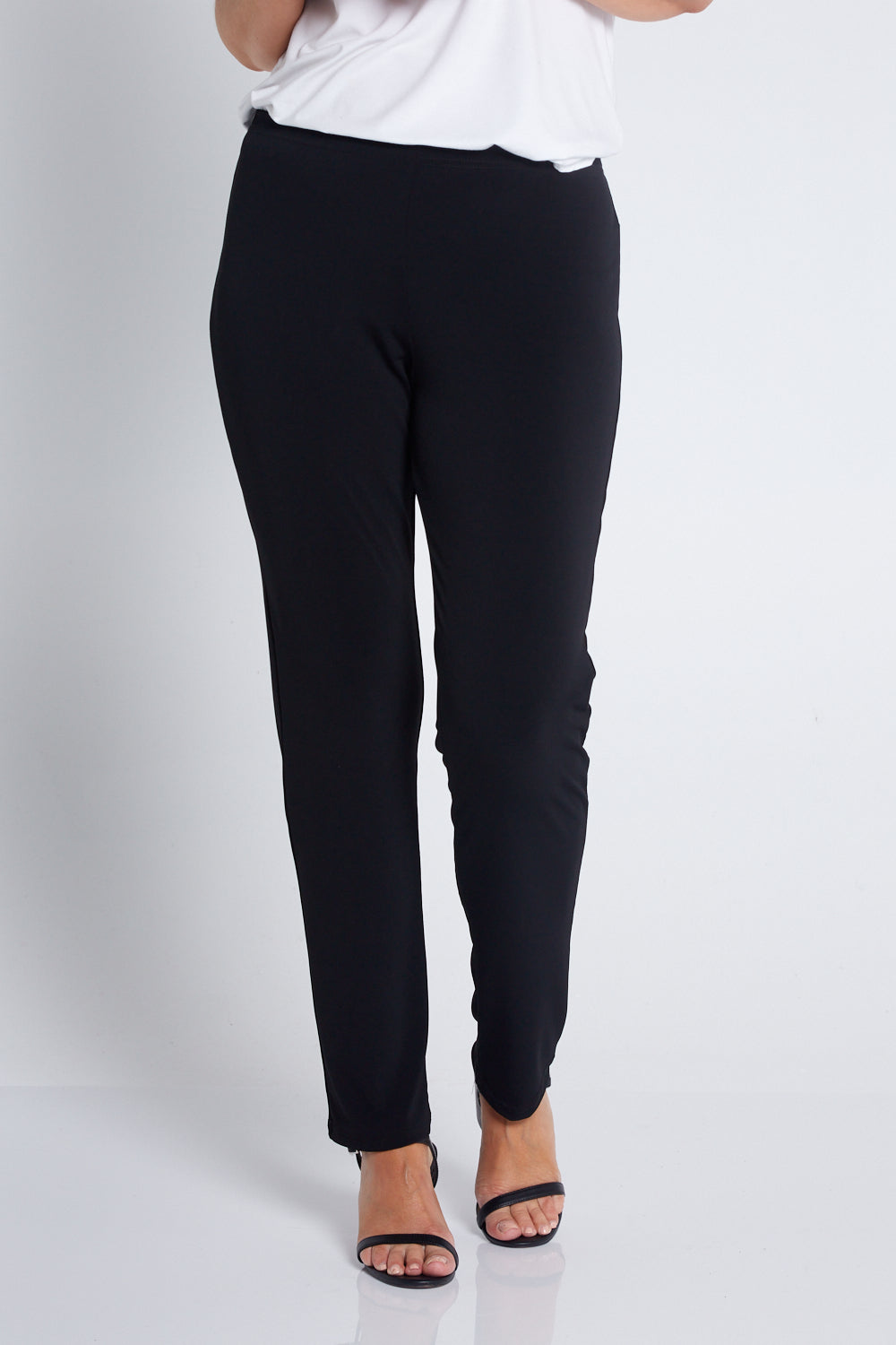 The Signature Petite Pants - Black