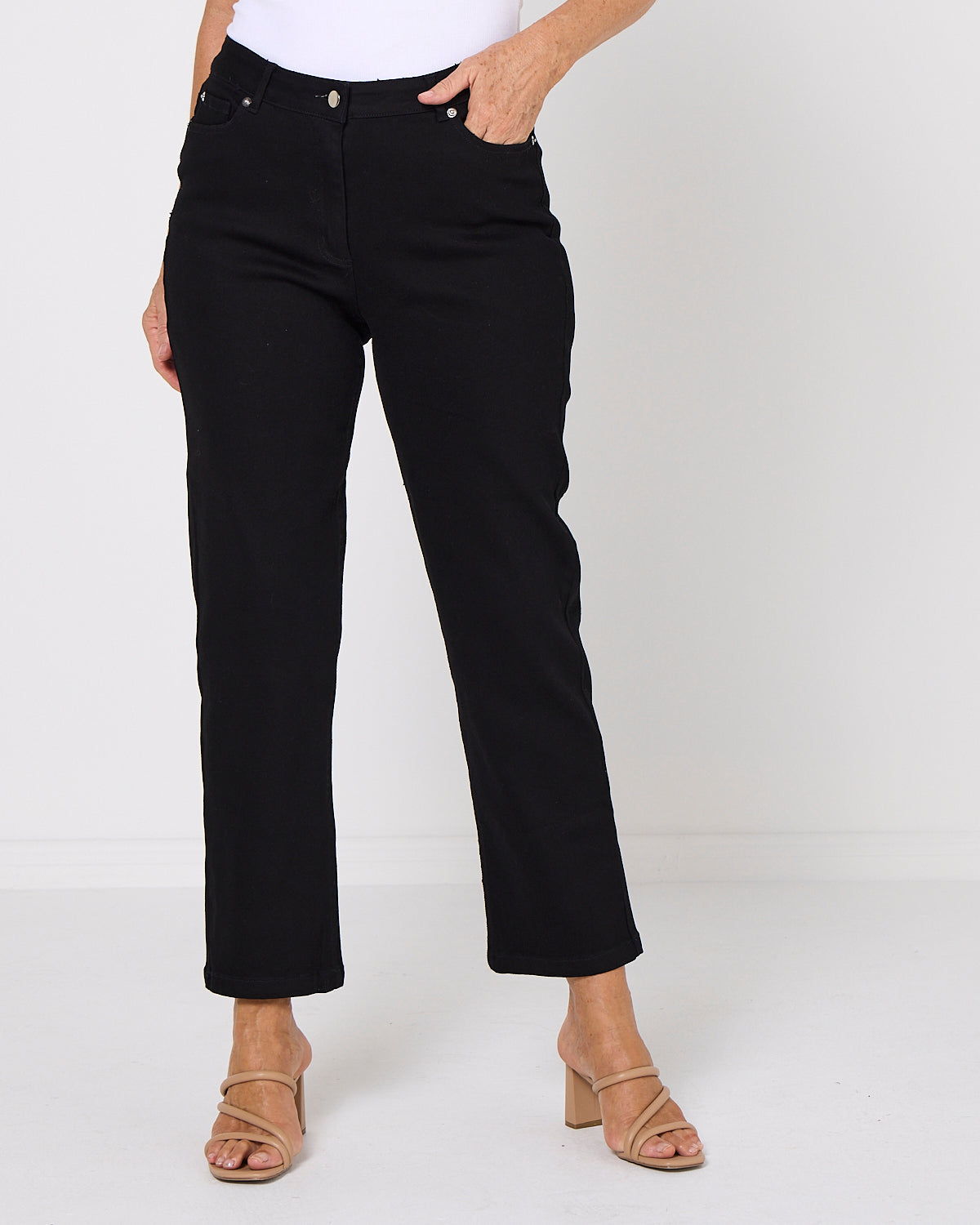 Cordelia St Classic Straight Leg Jeans - Black