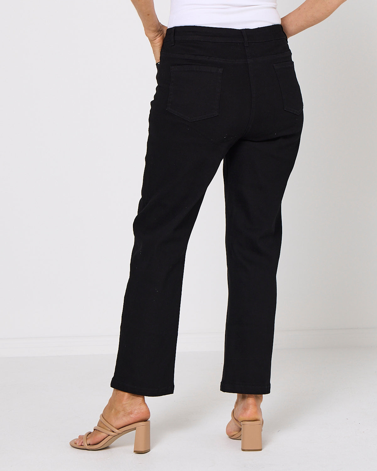 Cordelia St Classic Straight Leg Jeans - Black