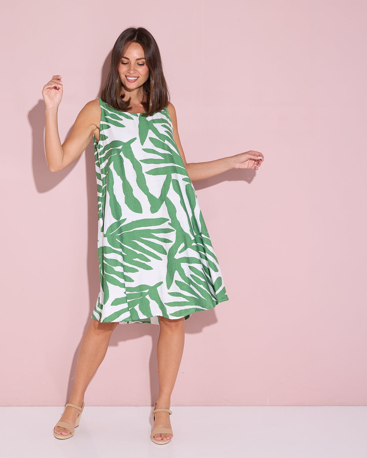 Summer Swing Dress Sage | Relaxed Green Summer Dress Australia TULIO Fashion Summer Swing Dress Sage | Relaxed Green Summer Dress Australia TULIO Fashion