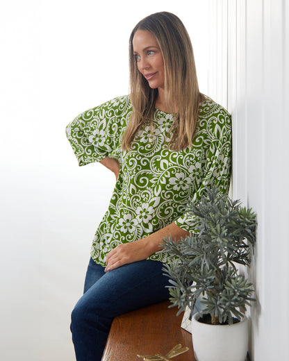 Summer Ease Essential Top - Green Hawaii