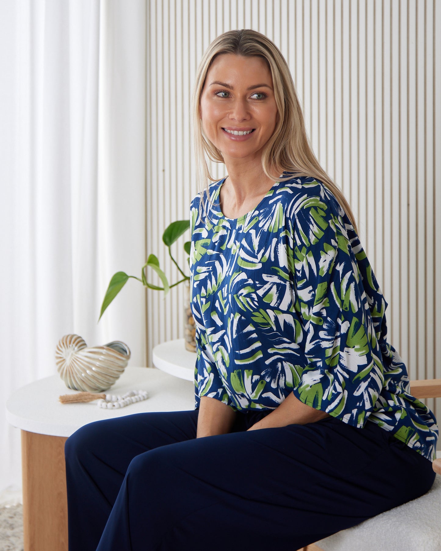 Summer Ease Top - Navy/Painted Palm Frond