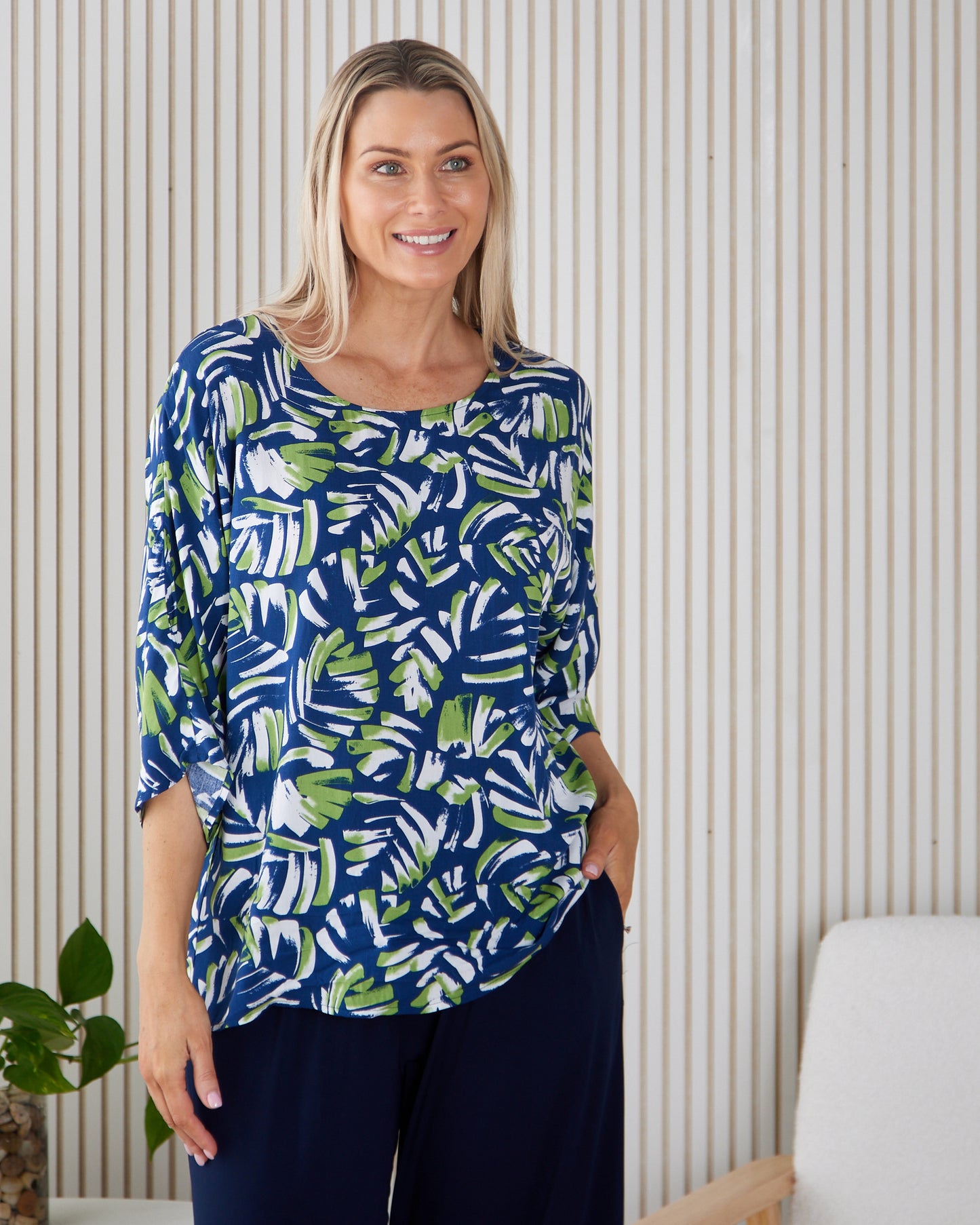 Summer Ease Top - Navy/Painted Palm Frond