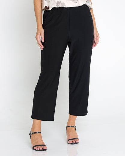 Straight Leg Crop Petite Pant - Black
