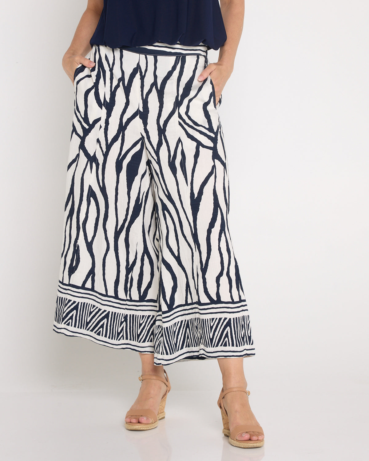 Namibia Wide Leg Crop Pants - Navy