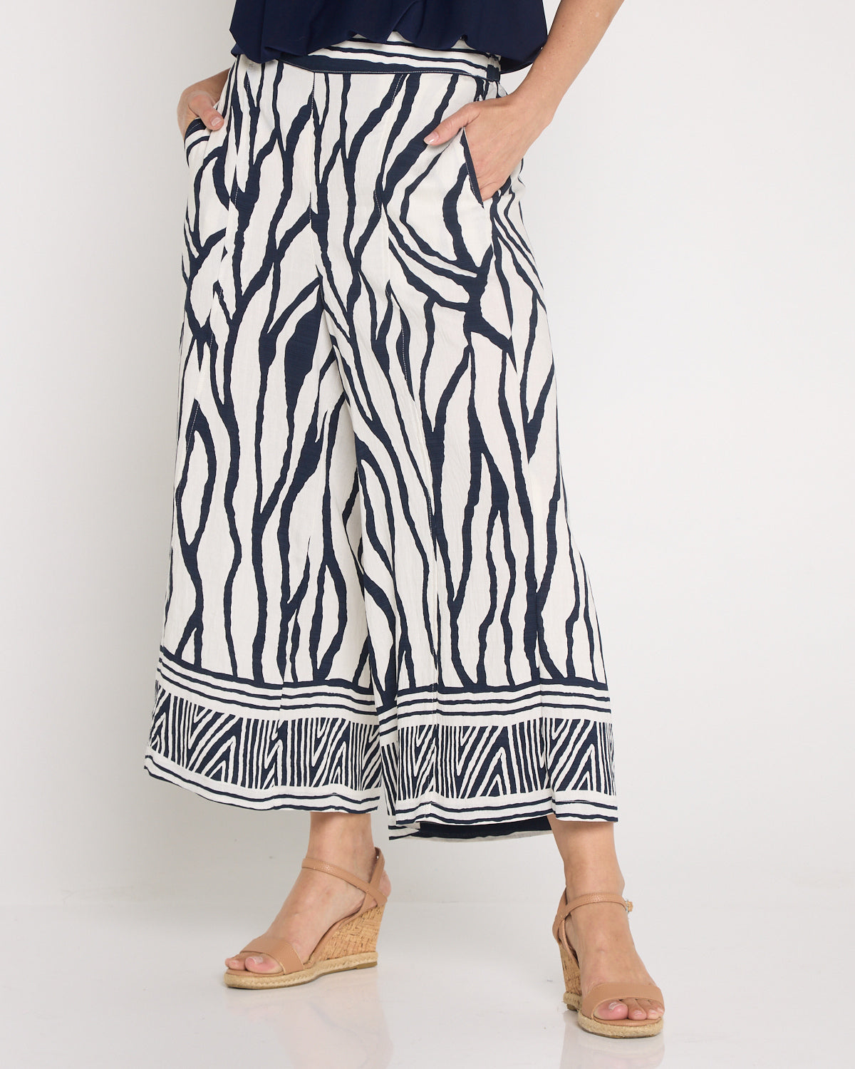 Namibia Wide Leg Crop Pants - Navy