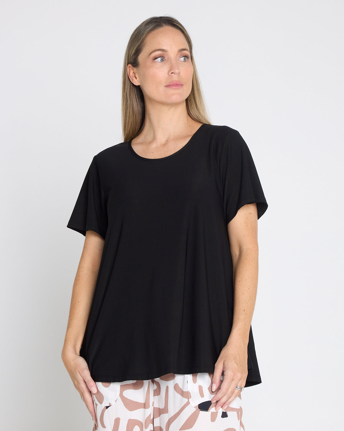 Swing Scoop Top - Black