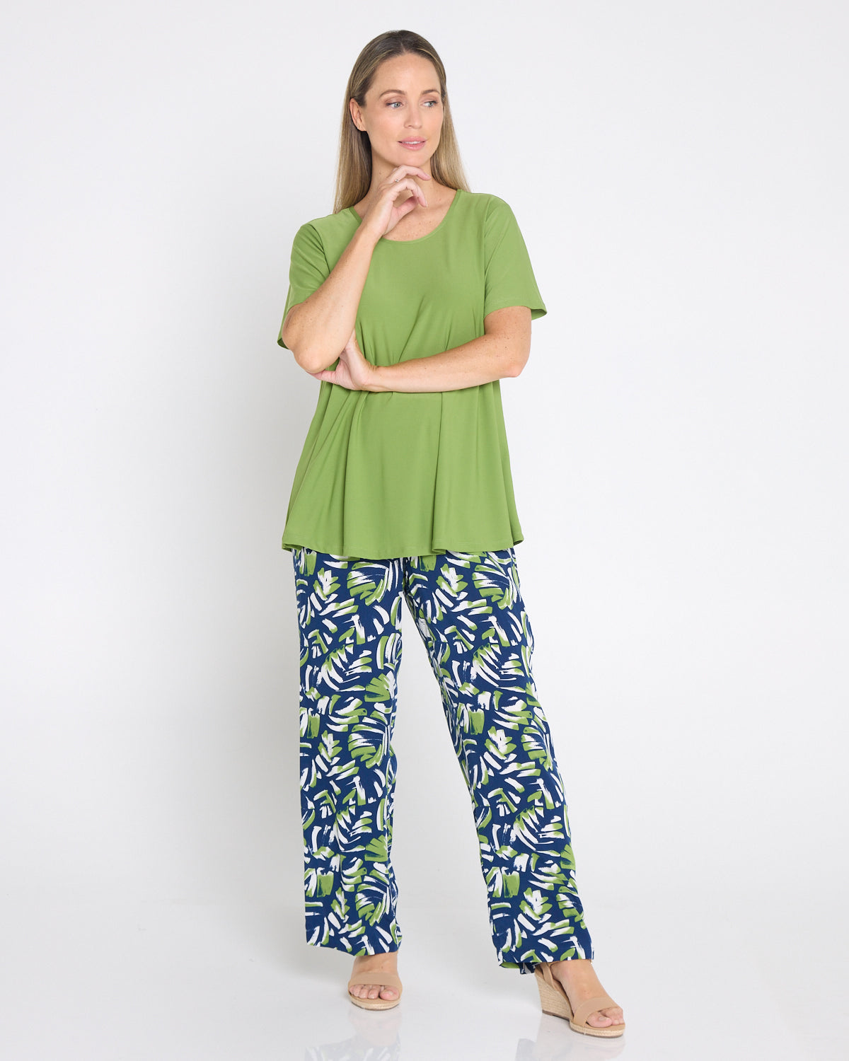 Swing Scoop Top - Leaf