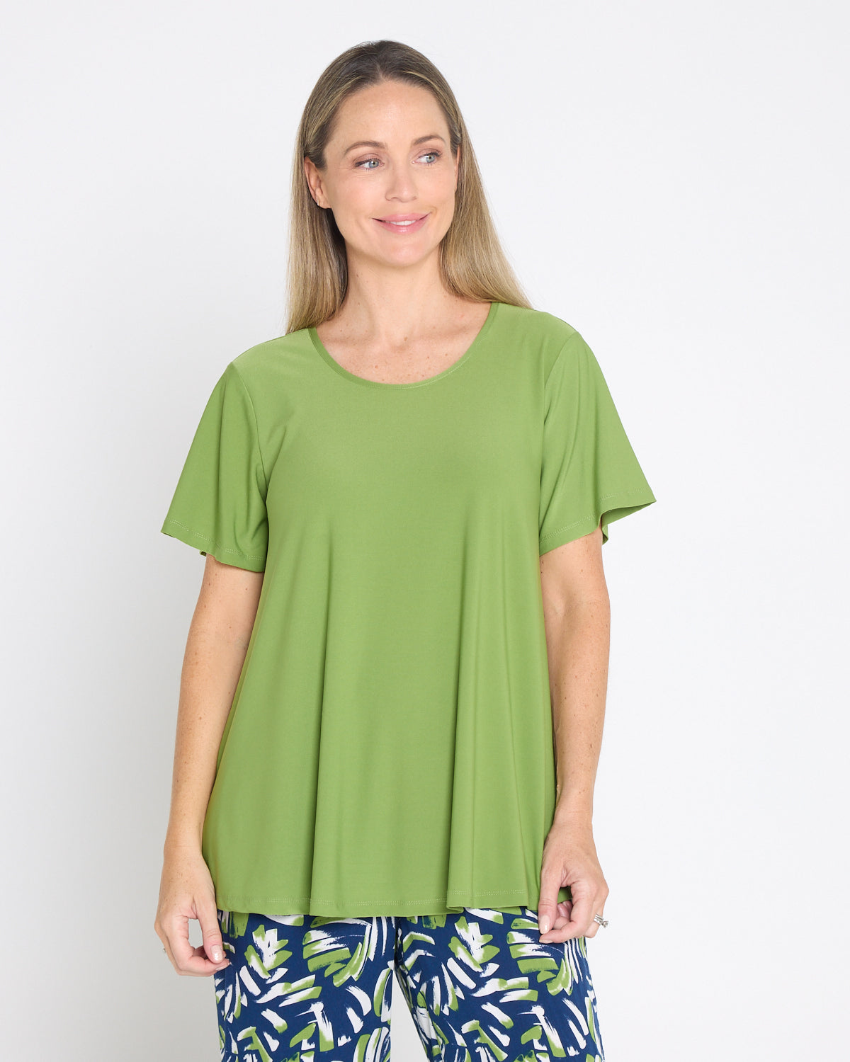 Swing Scoop Top - Leaf