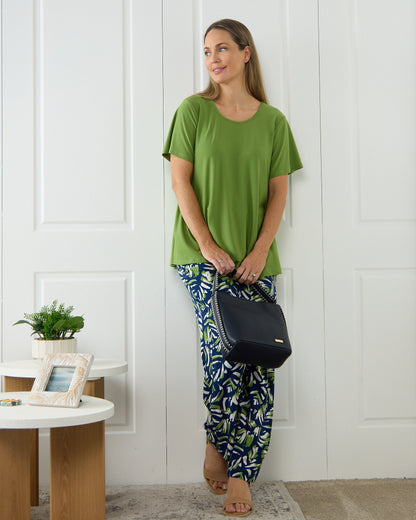 Swing Scoop Top - Leaf