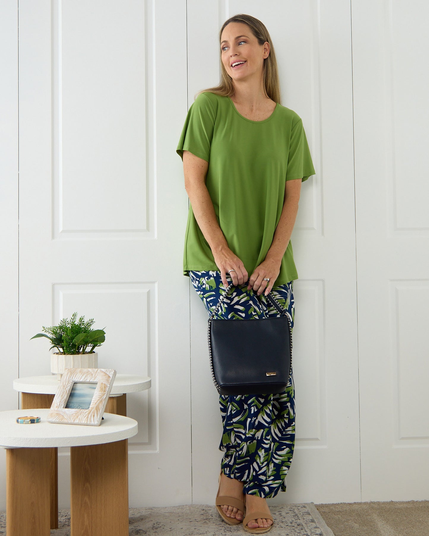 Stevie Blanket Stitch Bucket Bag – Navy & White