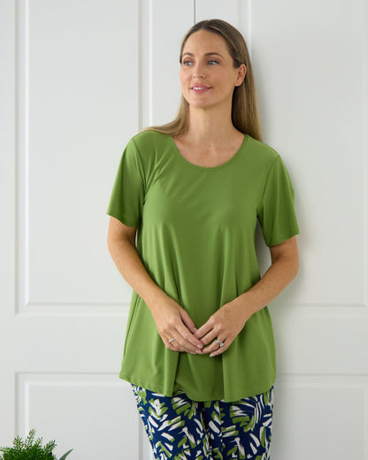 Swing Scoop Top - Leaf