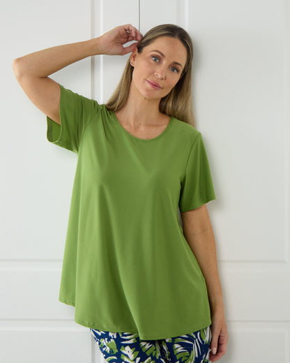 Swing Scoop Top - Leaf