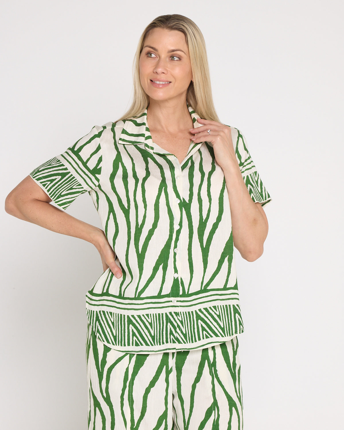 Zimbabwe Border Shirt - Green