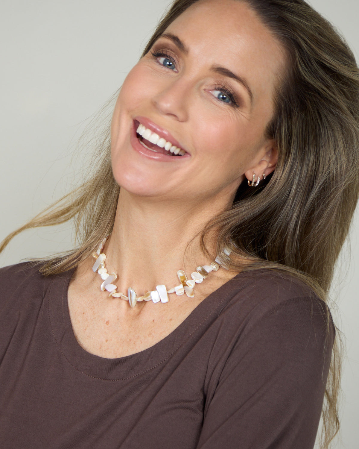 Coastal Necklace - Shell Glow