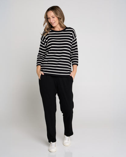 Weekend Life Fleece Pants - Black