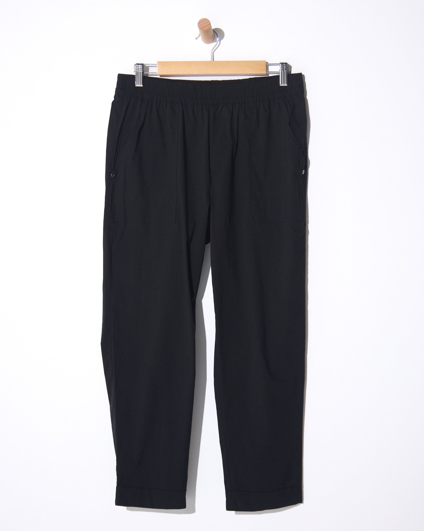 Travel Ease Cuffed Capri Pants - Black