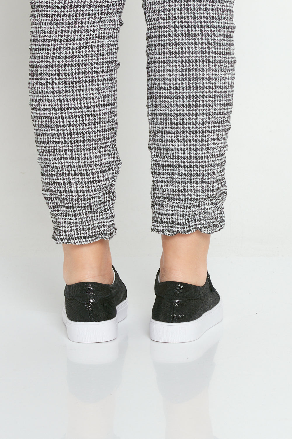 Zoe Leather Sneakers - Black Snake