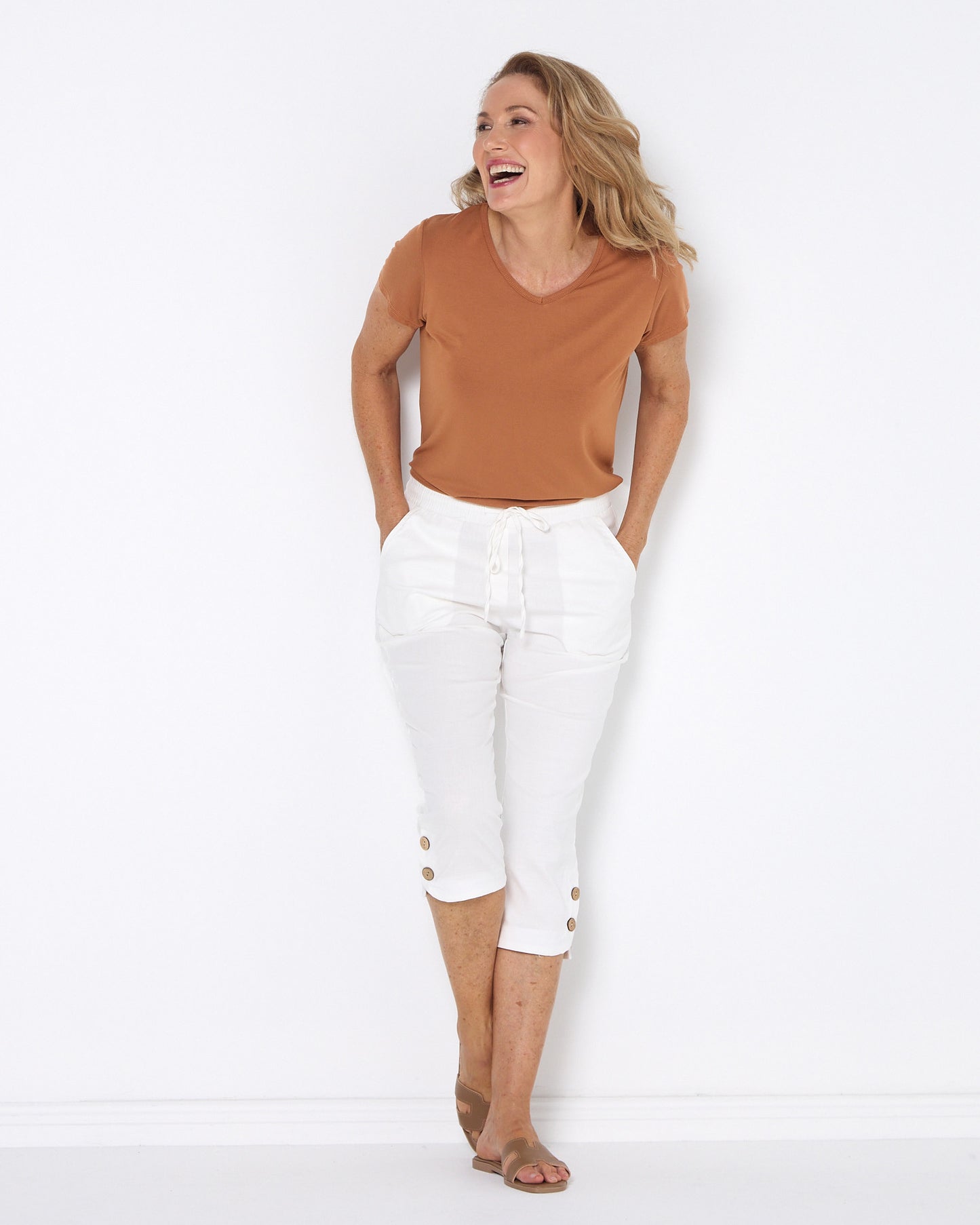 Aeroweave Capri Pant - White