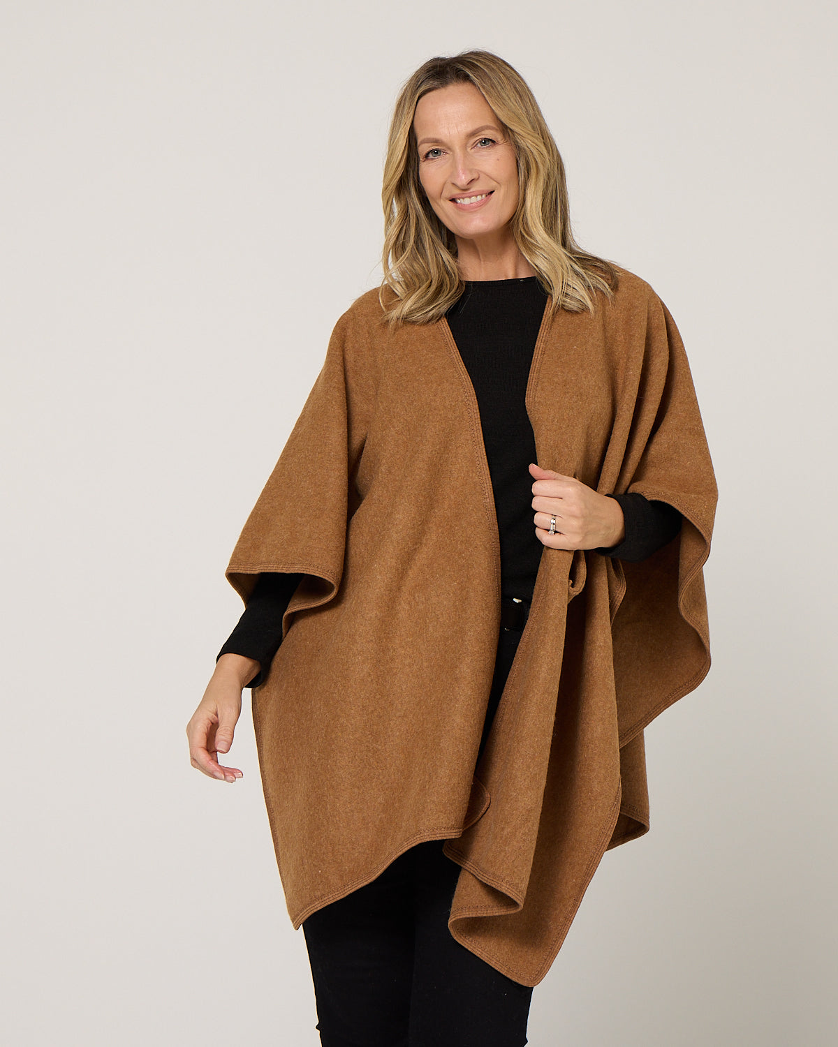 Olinda Poncho - Tan