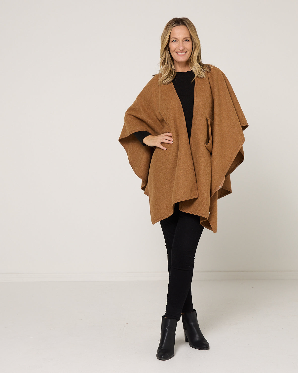 Olinda Poncho - Tan
