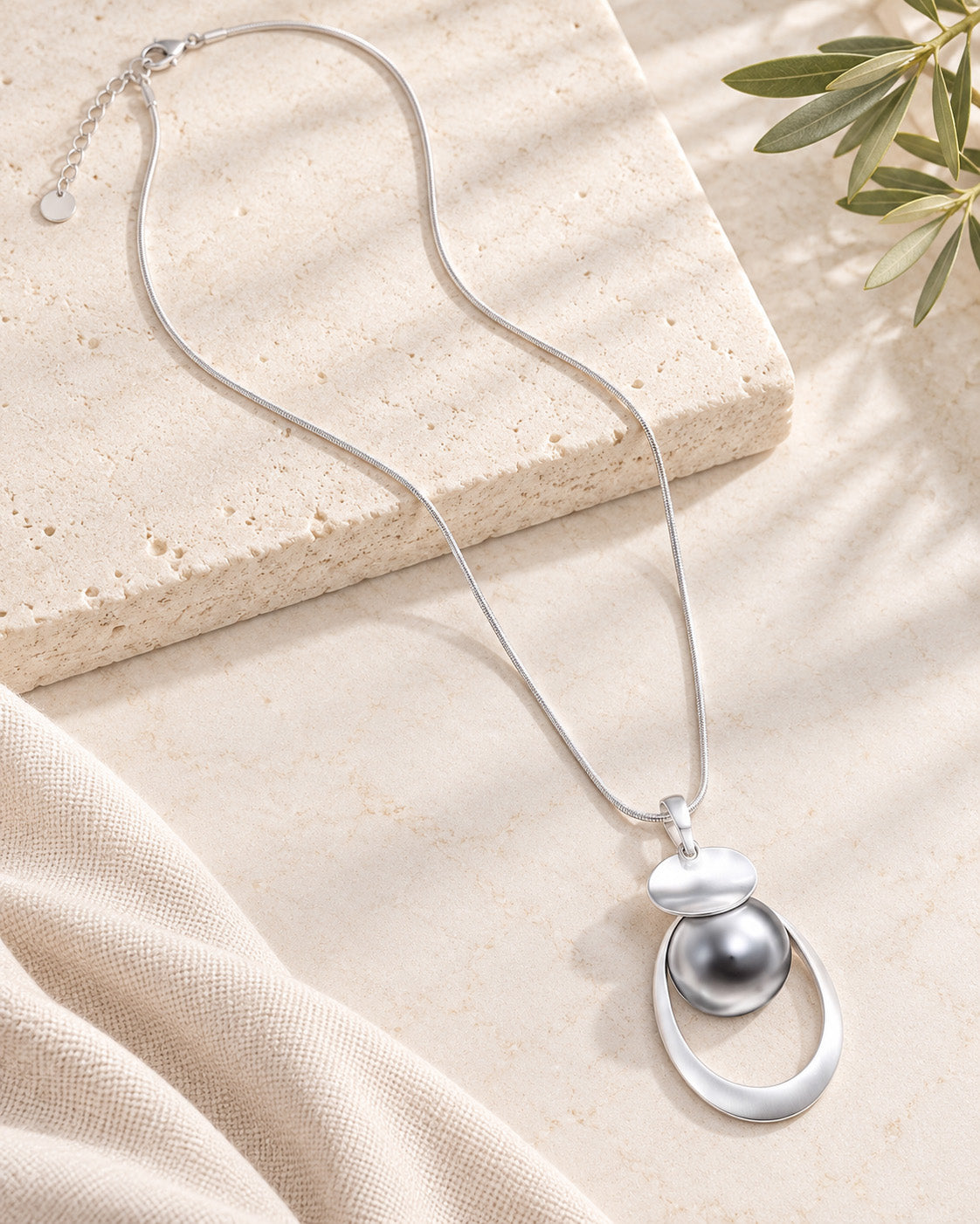Jennifer Necklace - Silver/Pewter