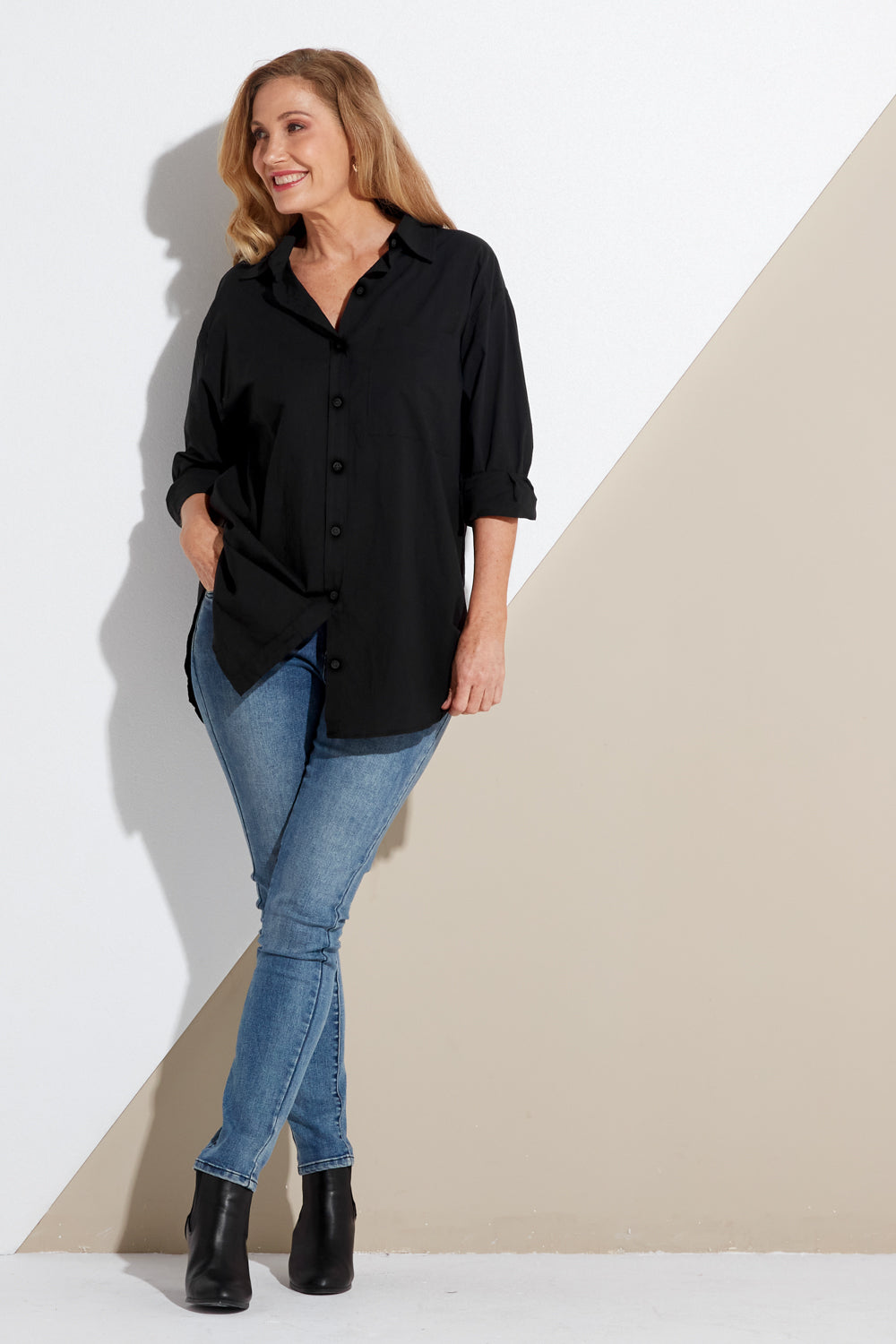 The Tulio Cotton & Linen Shirt - Black