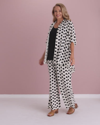 Kara Comfort Shirt - Ivory/Black Spot