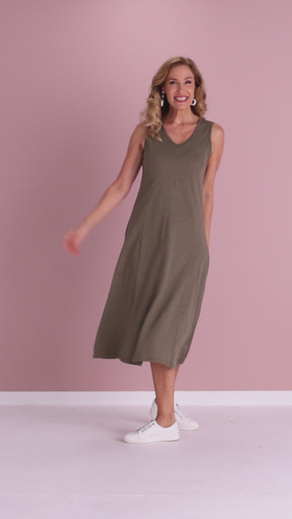 Diana V Core Dress - Khaki