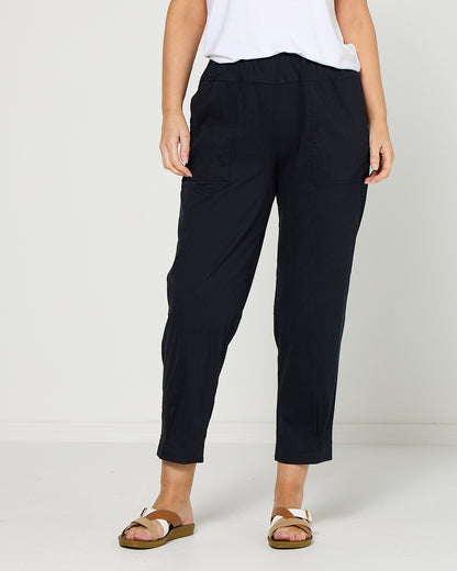 Breeze Lite Tuck Pants - Navy