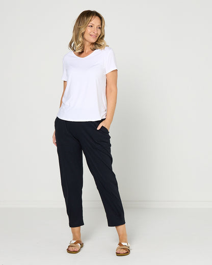 Breeze Lite Tuck Pants - Navy