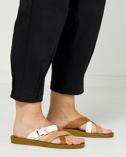 Breeze Lite Tuck Pants - Black