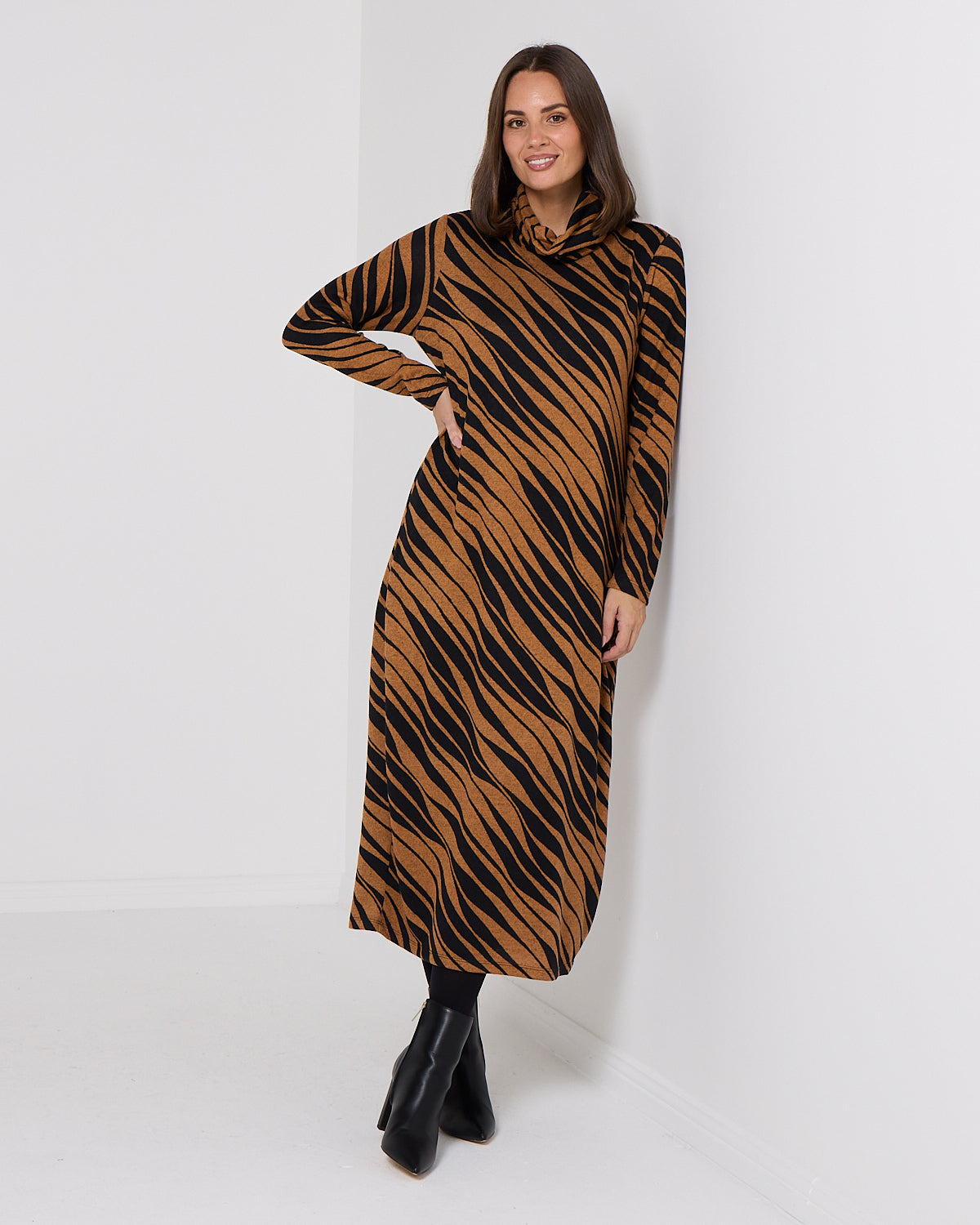 Somerset Dress - Toffee/Black
