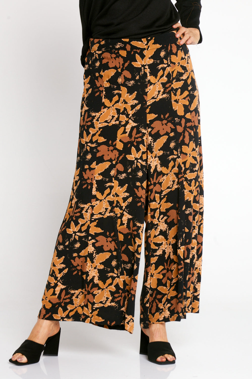 Floral wide leg pants best sale