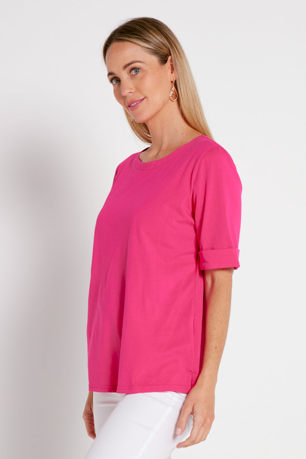 Ultimate T-Shirt - Hot Pink  Cafe Latte Round Neck Tee w/ Hem Cuffs & Side  Splits – TULIO Fashion