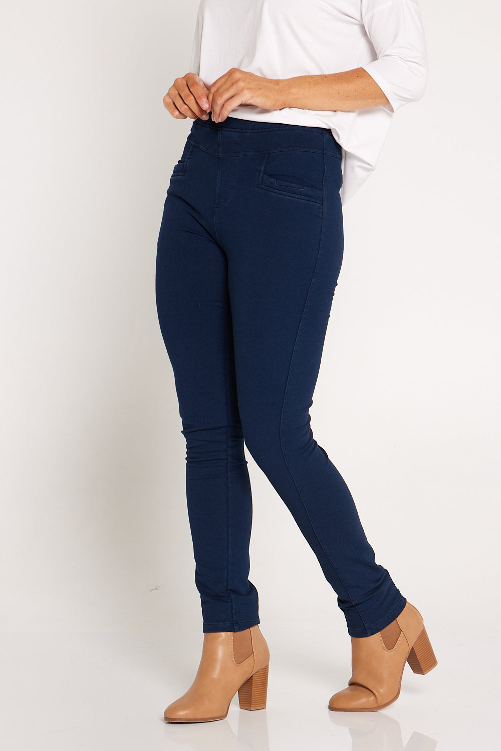 Plus size navy jeggings top