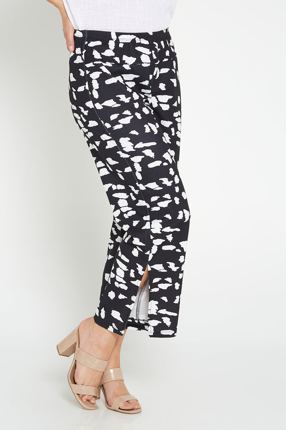Tamsin Pants - Black  Women's Wide and Straight Leg Pants – TULIO Fashion